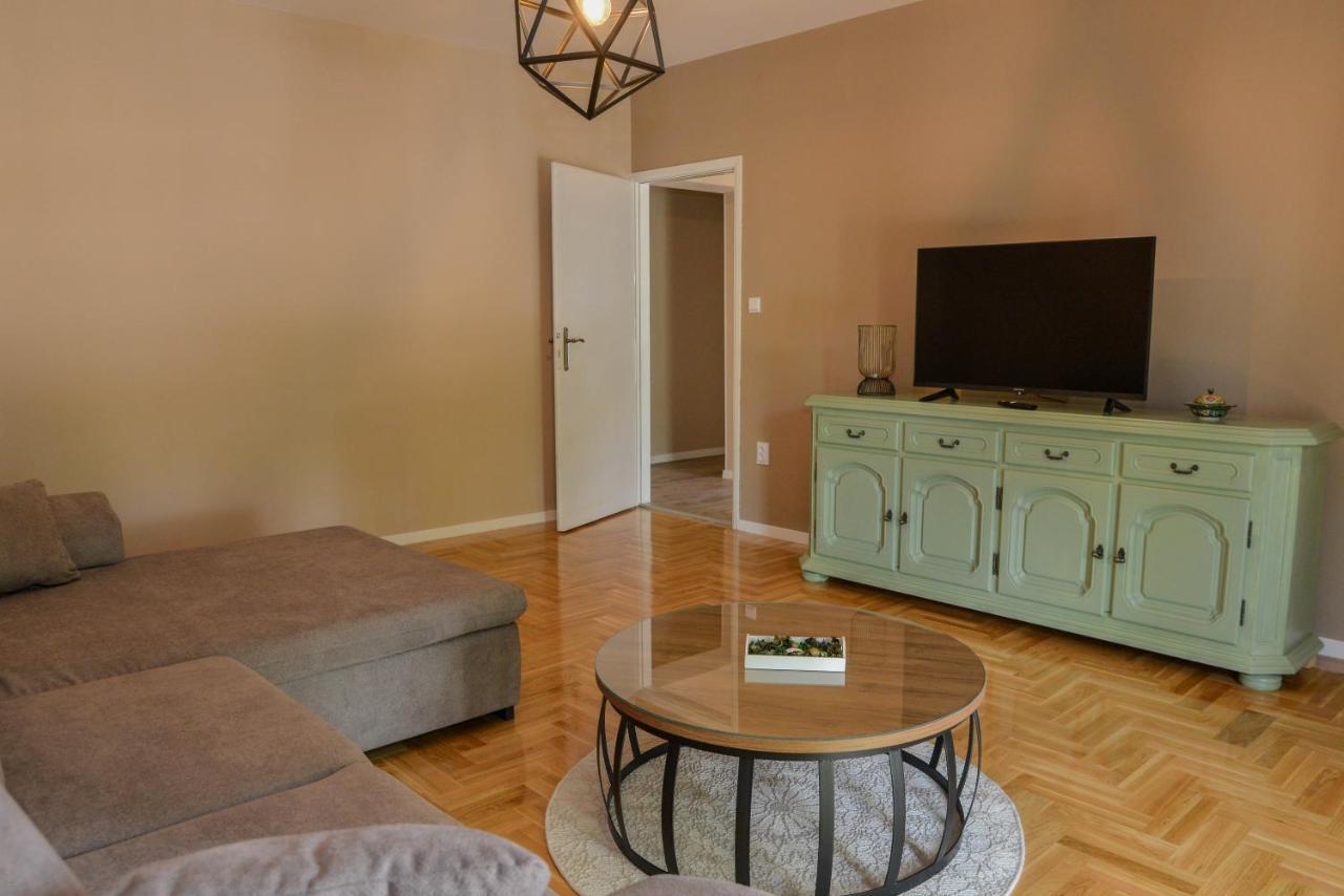 Apartman Maja 扎达尔 外观 照片